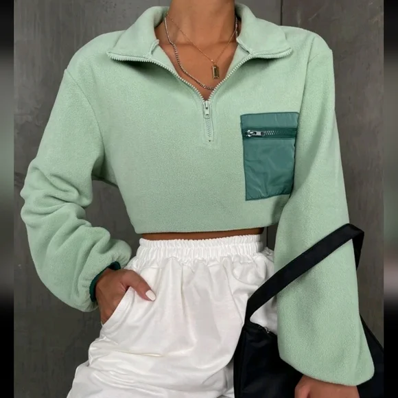 Color Block Quarter Zip Lantern Sleeve Pullover - Picture 3 of 4